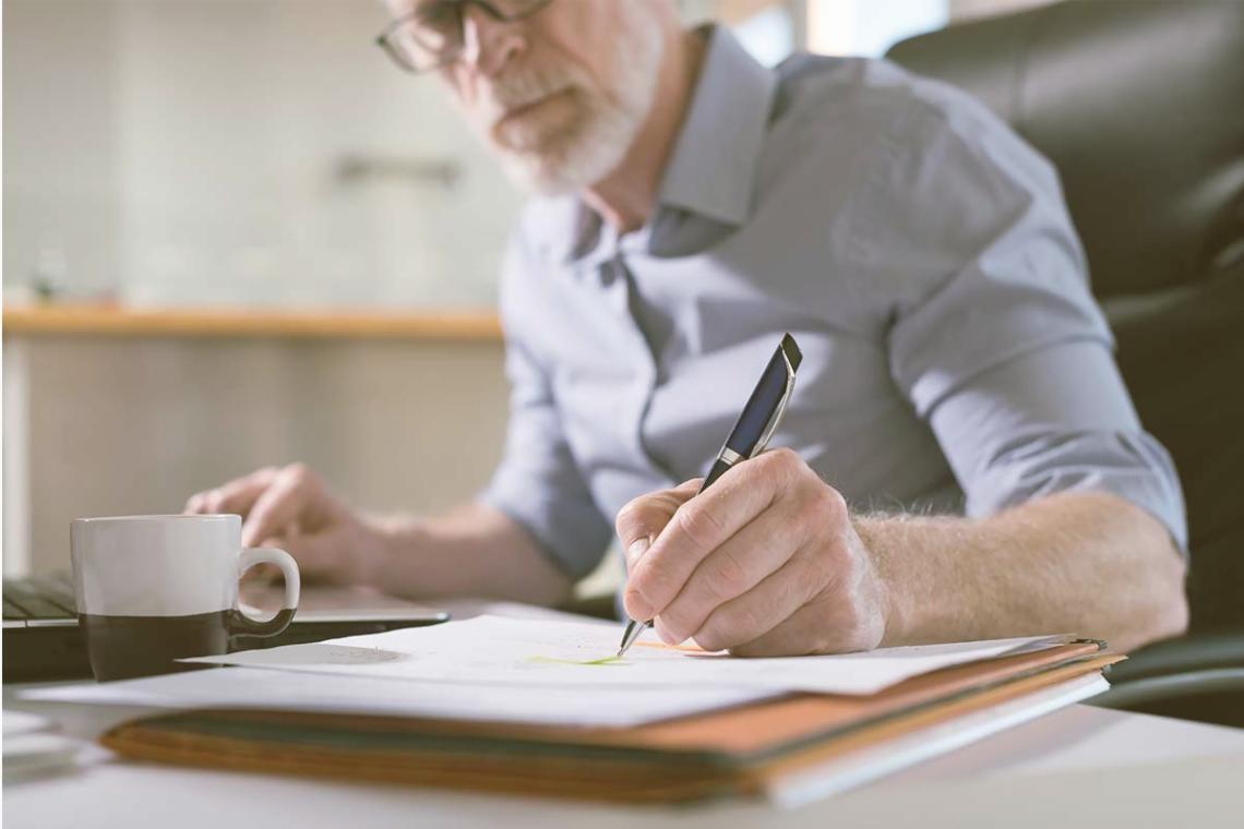 stridepine specialist aan het werk met klant